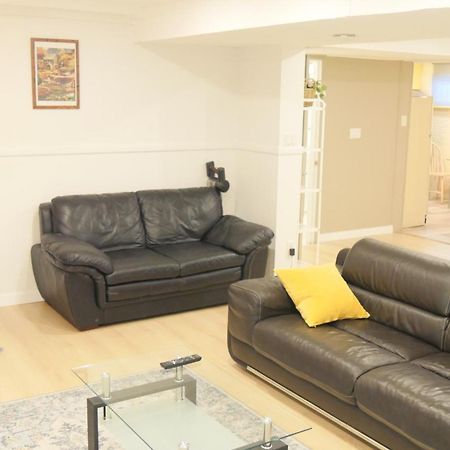 Applewood Gardens Apartment Mississauga Exterior foto